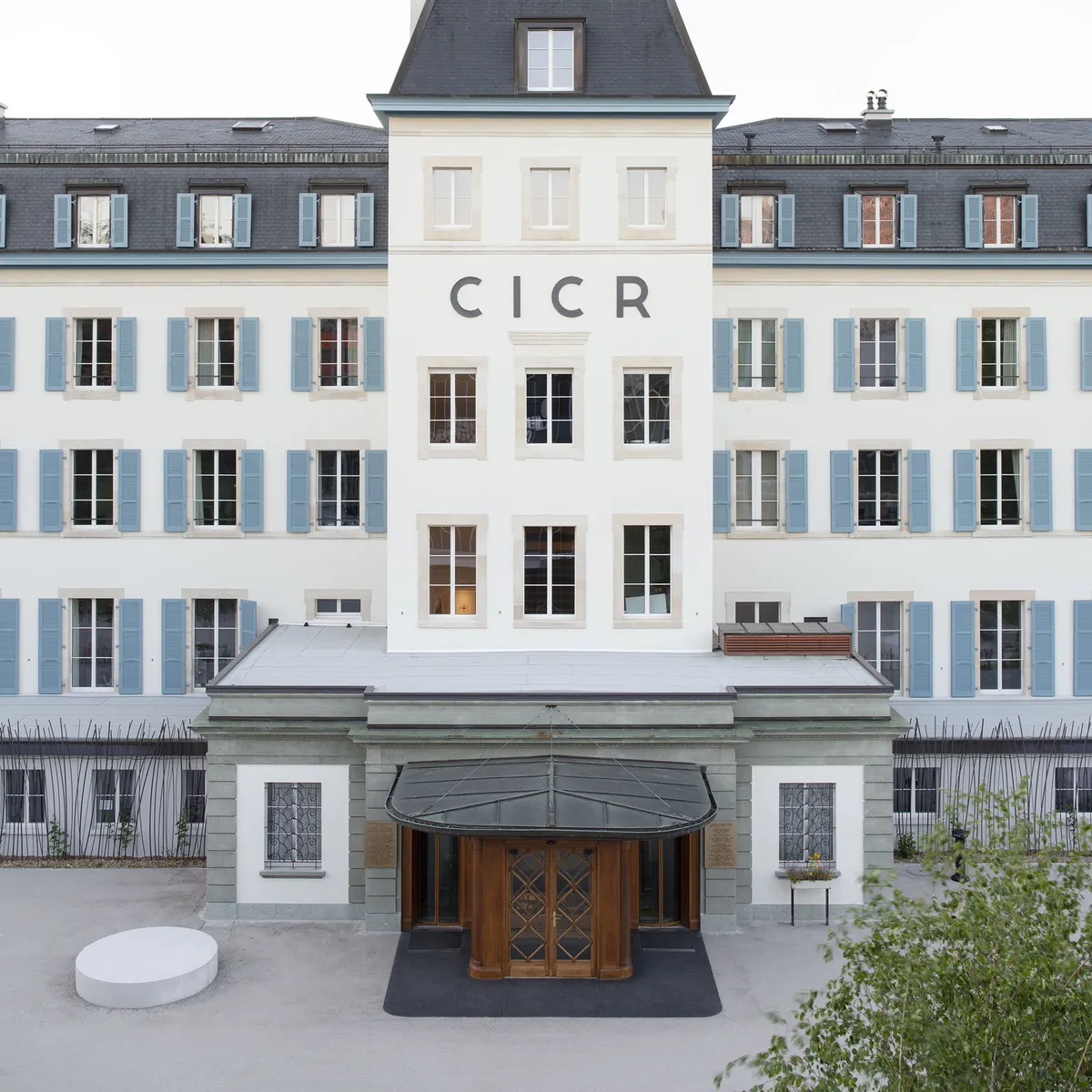 Entrée du siège de la Croix-Rouge à Genève
